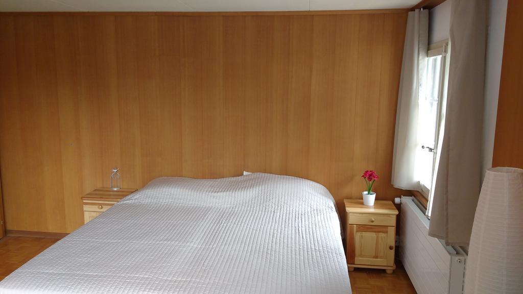 Base Cafe Apartment Lauterbrunnen Bagian luar foto